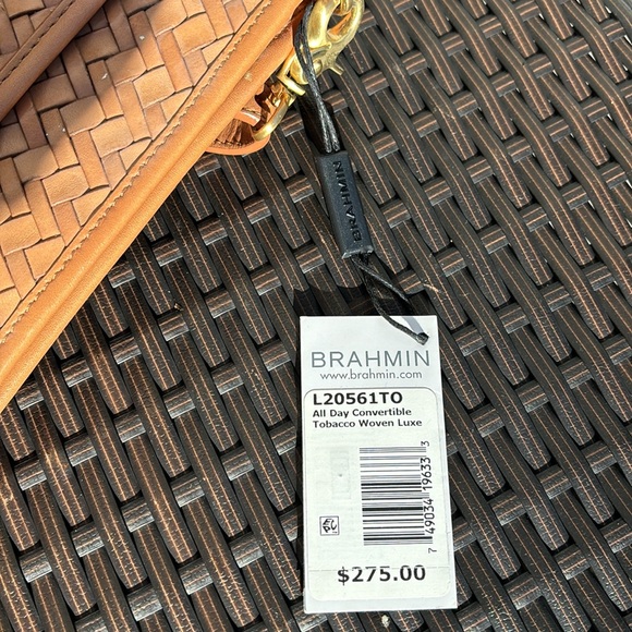 BRAND NEW WITH TAGS! Never used. Brahmin designer bag - Picture 3 of 5